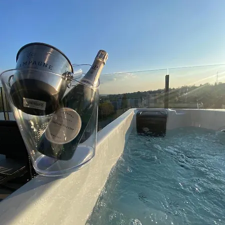 Apartamento Liege Luxe & Jacuzzi Sous Les Etoiles Saint-Nicolas  Exterior foto